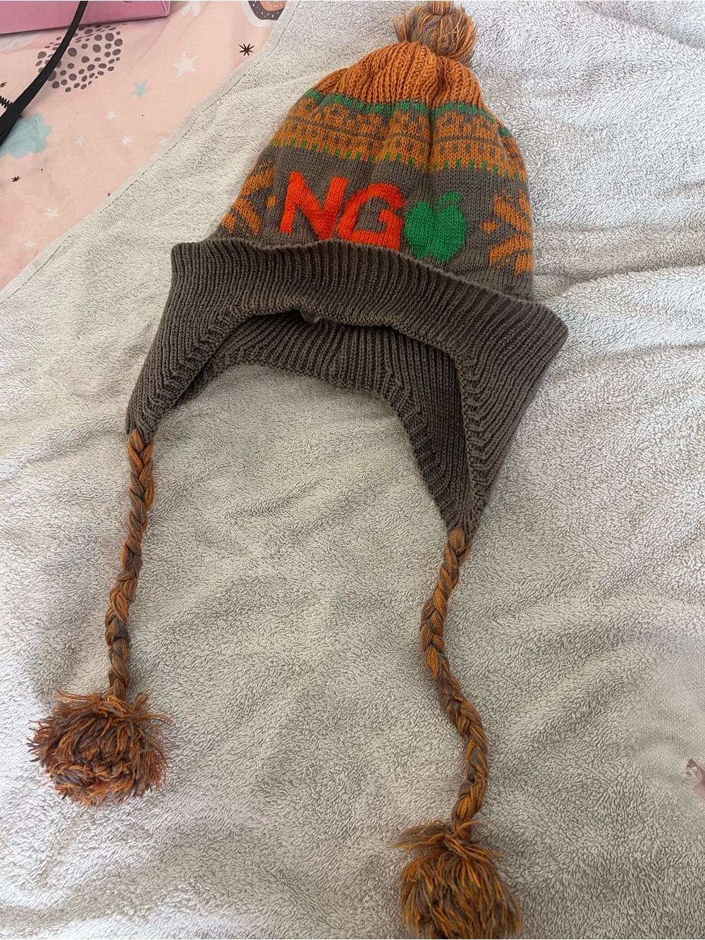 NEW! natural grocers vintage Knit Earflap Beanie with Orange & Green Accents